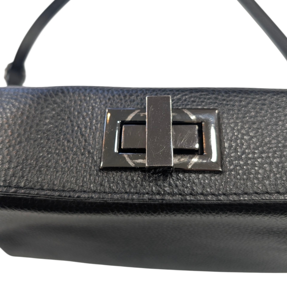 Viola Castellani Italian grain leather crossbody bag W 3 Inside pockets. 11X7x5 - Picture 7 of 16